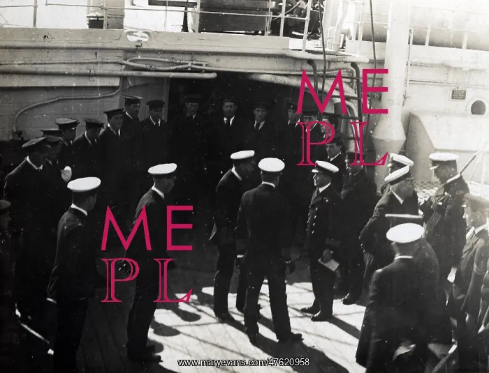 : George V visiting HMHS Plassy, WW1 : George V visiting HMHS Plassy, WW1