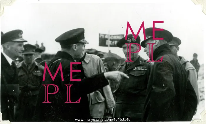 : George VI and Montgomery on assault beaches, WW2 : George VI and Montgomery on assault beaches, WW2