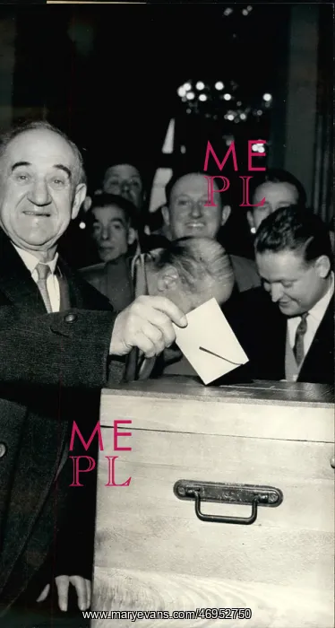  : Georges Marrane, communist candidate, voting in election