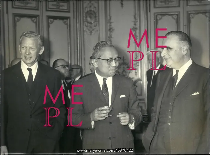 : Georges Pompidou, U'Thant and Couve de Murville, Paris : Georges Pompidou, U'Thant and Couve de Murville, Paris