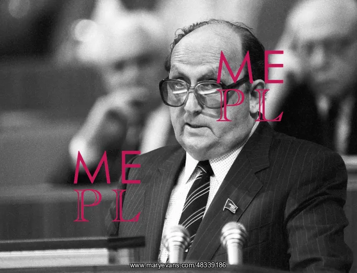: Georgy Arbatov, 1988 : Georgy Arbatov, 1988