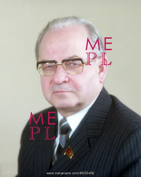 : Georgy Kornienko, 1982 : Georgy Kornienko, 1982
