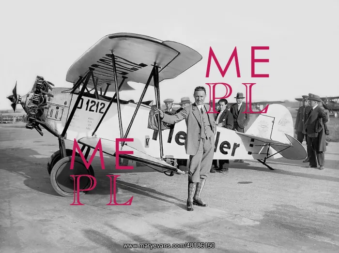 : Gerhard Fieseler with his Schwalbe, 1927 : Gerhard Fieseler with his Schwalbe, 1927