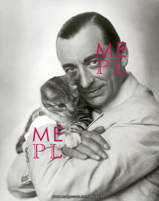  : German actor Curt Goetz with his cat