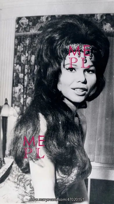 : German Actress Laya Raki : German Actress Laya Raki