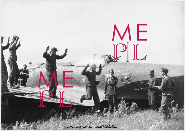 : GERMAN AIRCREW TAKEN : GERMAN AIRCREW TAKEN