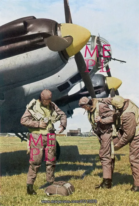 : GERMAN AIRMEN PREPARE : GERMAN AIRMEN PREPARE
