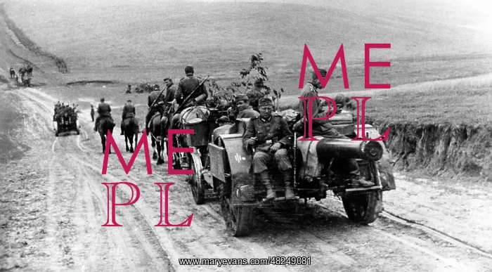 : German artillery marching in Ukraine, 1941 : German artillery marching in Ukraine, 1941