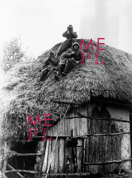 : German artillery observer on the Eastern Front, 1941 : German artillery observer on the Eastern Front, 1941