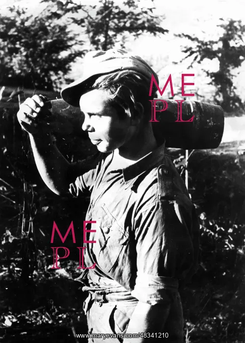 : German artilleryman, 1944 : German artilleryman, 1944
