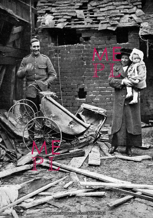 : German bomb damage in Colchester : German bomb damage in Colchester