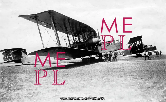 : German bombers, 1918 : German bombers, 1918