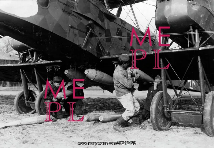 : German bombers, 1918 : German bombers, 1918