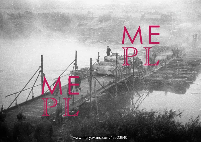 : German bridge over the Desna, 1941 : German bridge over the Desna, 1941