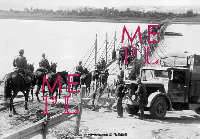: German bridge over the Dniester, 1941 : German bridge over the Dniester, 1941