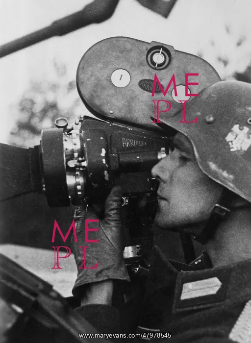 : German Cameraman at the Eastern Front : German Cameraman at the Eastern Front
