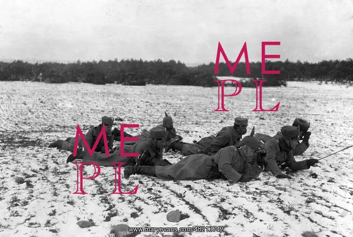 : German Cavalry patrol in Poland, 1915 : German Cavalry patrol in Poland, 1915