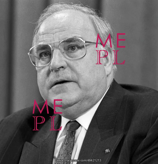  : German Chancellor Helmut Kohl at press conference, 1990
