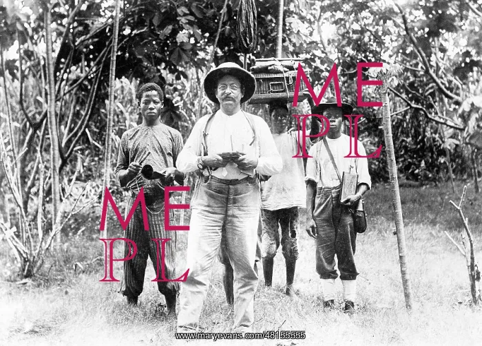 : German colonial official with bearers, 1907 : German colonial official with bearers, 1907