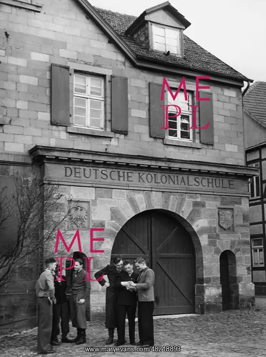  : German Colonial School, 1940