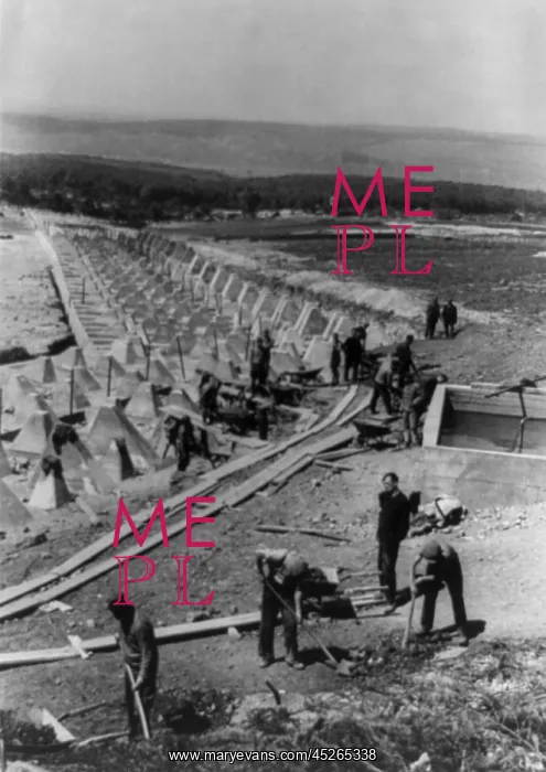 : German construction battalion, building the Westwall : German construction battalion, building the Westwall