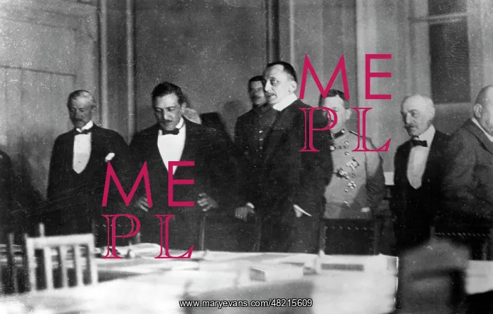 : German delegates at the negotiations at Brest-Litovsk, 1918 : German delegates at the negotiations at Brest-Litovsk, 1918