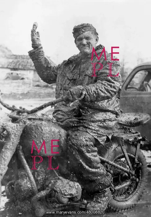 : German dispatch rider on the Eastern Front, 1944 : German dispatch rider on the Eastern Front, 1944