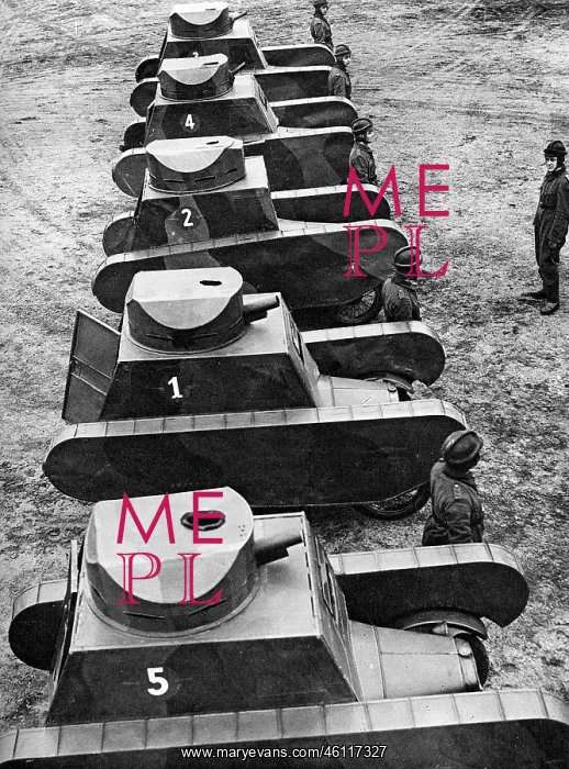 : German dummy tanks on parade, 1932 : German dummy tanks on parade, 1932