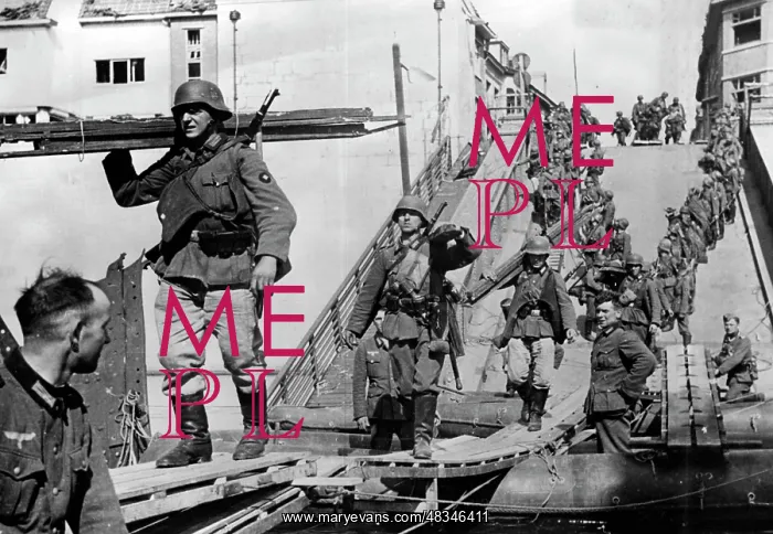 : German engineer company crossing a bridge destroyed : German engineer company crossing a bridge destroyed