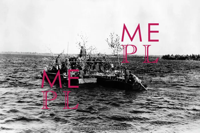 : German ferry on the Dnieper, 1941 : German ferry on the Dnieper, 1941