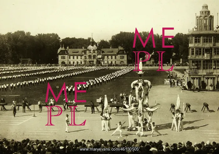 : German fest of Turnerbund with turn pyramid : German fest of Turnerbund with turn pyramid