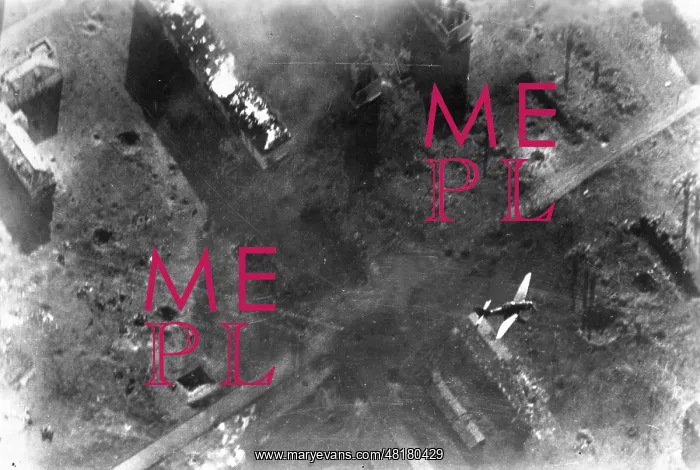 : German fighter aircraft during an attack on Stalingrad, 1942 : German fighter aircraft during an attack on Stalingrad, 1942