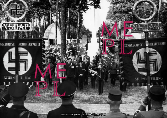 : German front fighters in Berlin, 1935 : German front fighters in Berlin, 1935