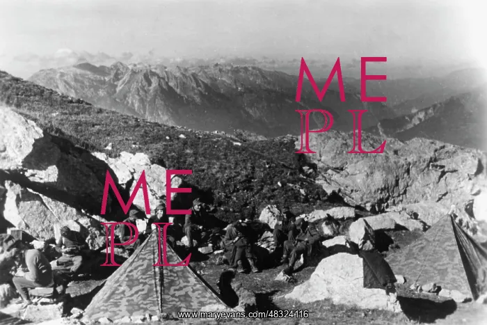: German Flak Unit in the Caucasus, 1942 : German Flak Unit in the Caucasus, 1942