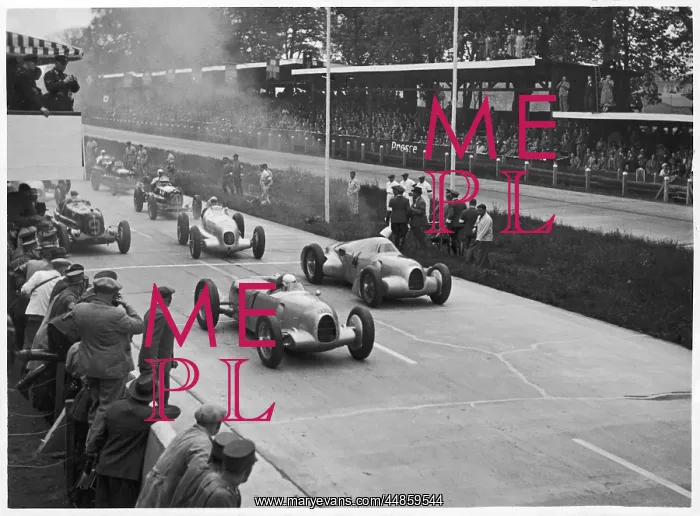 : GERMAN GRAND PRIX / 1935 : GERMAN GRAND PRIX / 1935