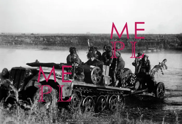 : German infantry on the advance at the Eastern Front, Jun : German infantry on the advance at the Eastern Front, Jun