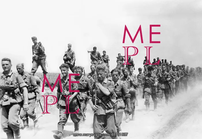 : German Infantry Are Gaining Ground at the Eastern Front, 194 : German Infantry Are Gaining Ground at the Eastern Front, 194