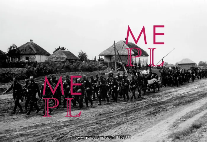 : German infantry on the march on the southern : German infantry on the march on the southern