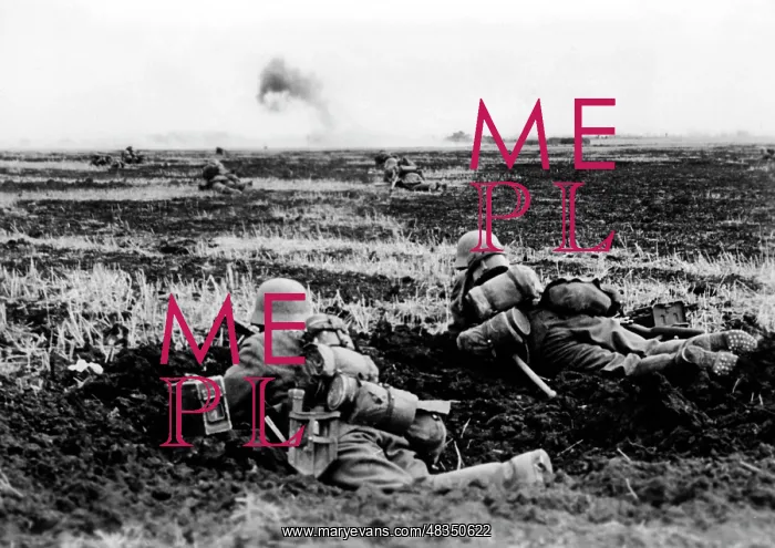 : German infantrymen fighting on the Southern : German infantrymen fighting on the Southern
