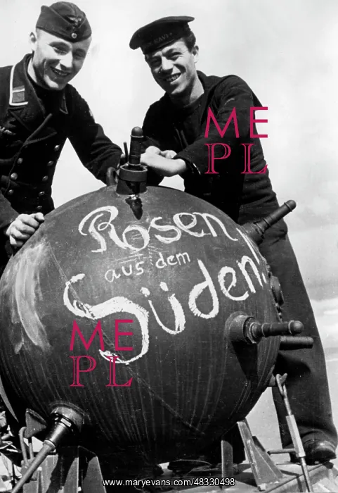 : German and Italian sailor in the Mediterranean, 1942 : German and Italian sailor in the Mediterranean, 1942