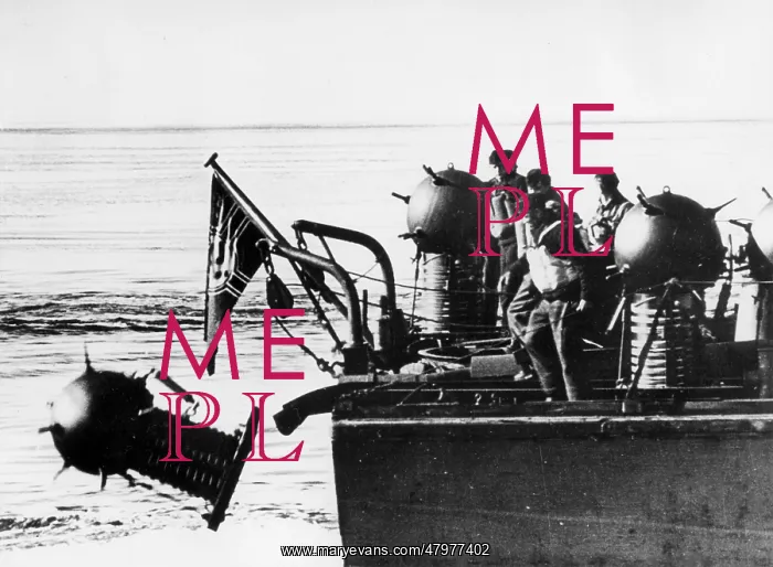 : German Mine Laying : German Mine Laying