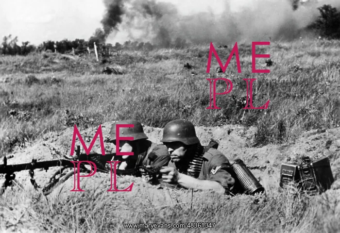 : German machine gun position on the Eastern Front, 1941 : German machine gun position on the Eastern Front, 1941