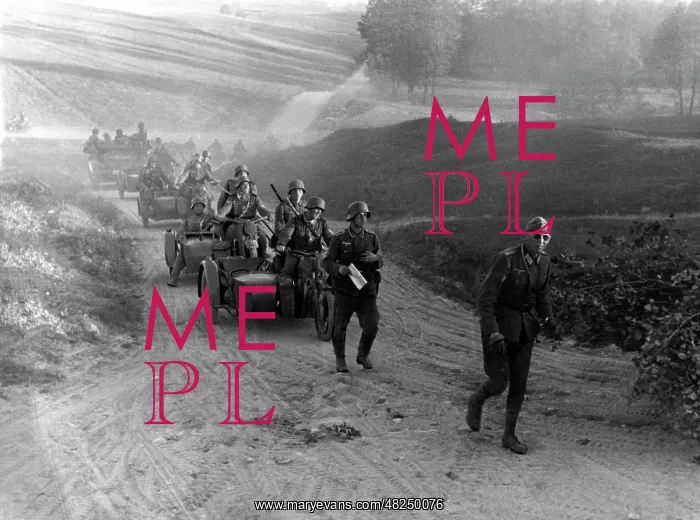 : German motorcycle troops on the Eastern Front, 1941 : German motorcycle troops on the Eastern Front, 1941