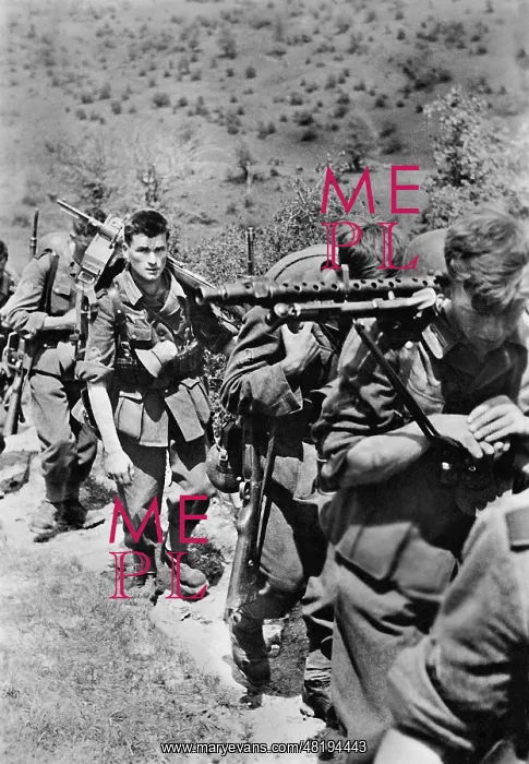 : German mountain infantry advancing in Northern Greece, 1941 : German mountain infantry advancing in Northern Greece, 1941