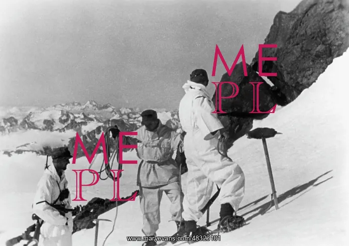 : German mountain troops on Mount Elbrus, 1942 : German mountain troops on Mount Elbrus, 1942