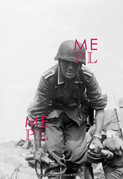 : German Noncom at the Eastern Front : German Noncom at the Eastern Front