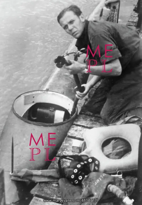 : German one-man torpedo, 1944 : German one-man torpedo, 1944