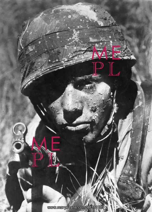  : German Paratrooper on Crete, 1941