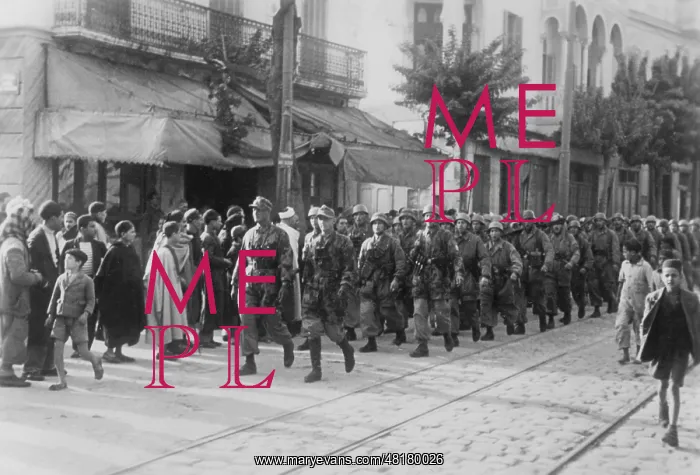  : German paratroopers in Tunis, 1942