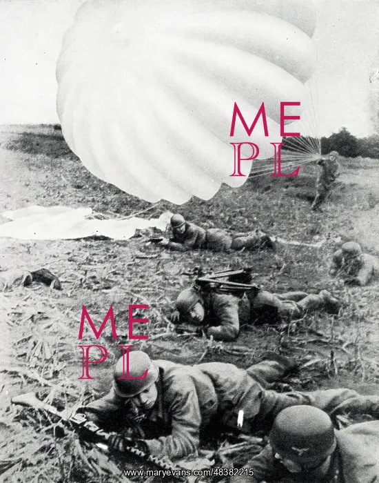 : German paratroops invade Holland, WW2 : German paratroops invade Holland, WW2
